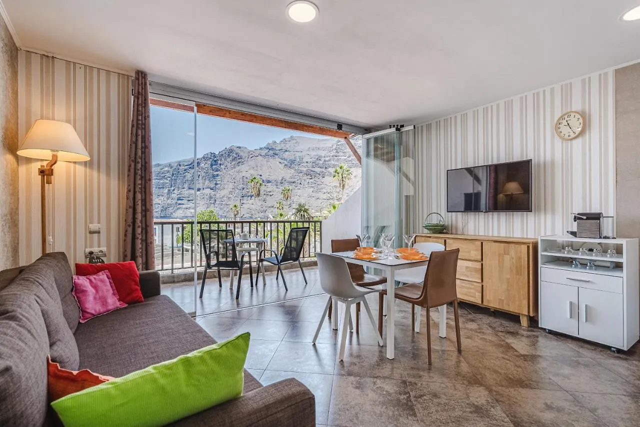 Amazing Atlantic And Breathtaking Mountains Views Apartment Acantilado de los Gigantes