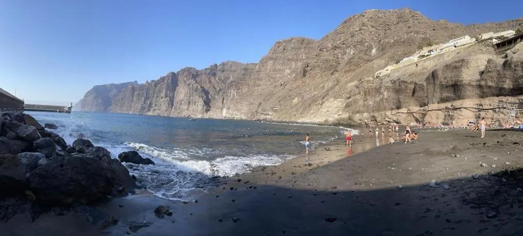 Апартаменты Amazing Atlantic And Breathtaking Mountains Views Акантиладо-де-Лос-Хигантес