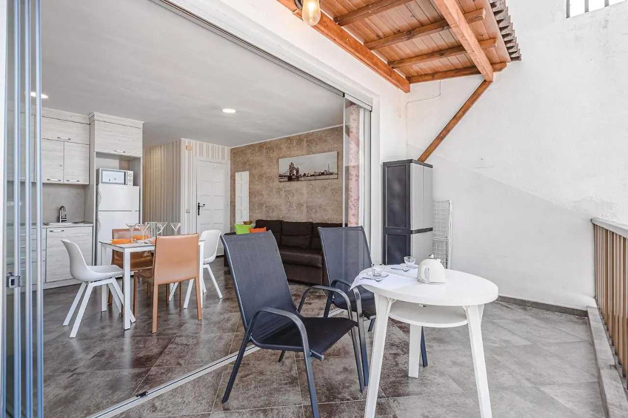 Amazing Atlantic And Breathtaking Mountains Views Apartment Acantilado de los Gigantes