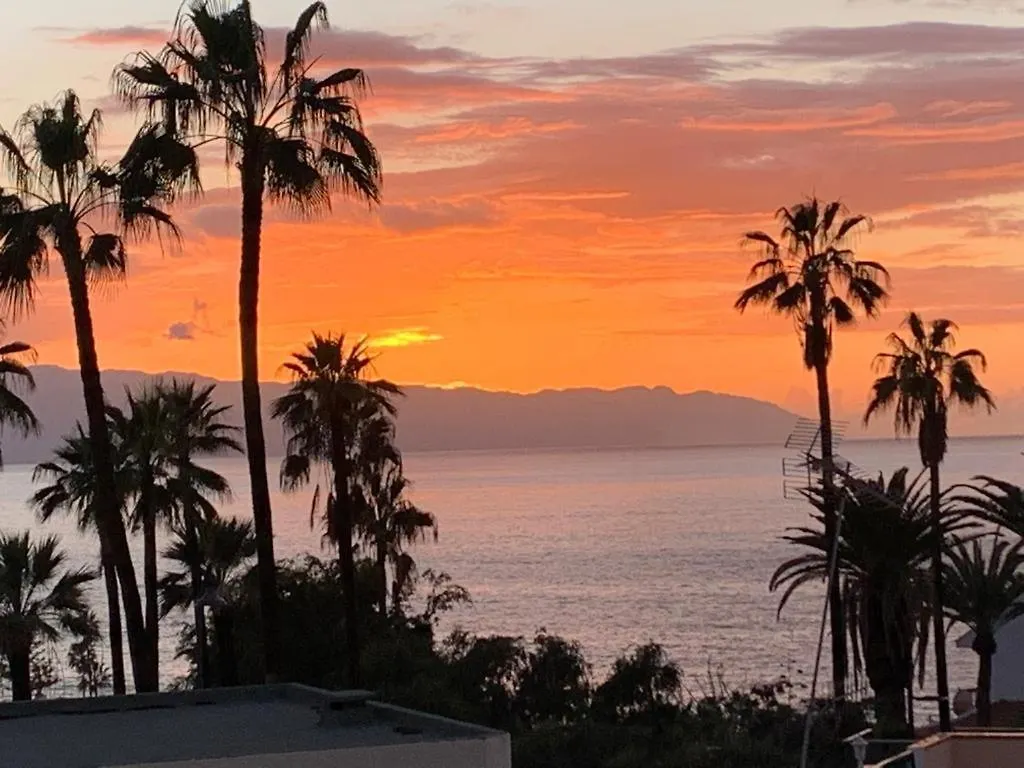 Amazing Atlantic And Breathtaking Mountains Views Apartment Acantilado de los Gigantes